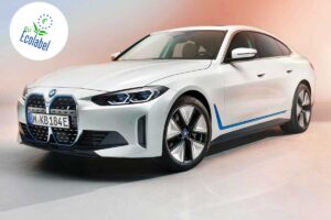 BMW se met en conformité mais avertit l'UE du danger : les conducteurs ne choisissent et n'achètent toujours pas de voitures électriques