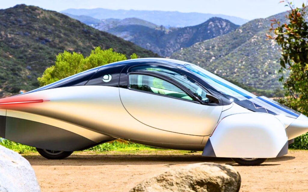 1 600 km en un seul plein les Etats-Unis dévoile la première voiture au monde fonctionnant avec ce nouveau carburant qui pourrait anéantir l'industrie de l'automobile électrique